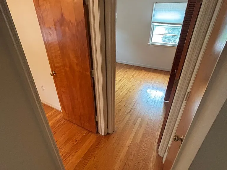 2312 Bedford Ave — Photo 19