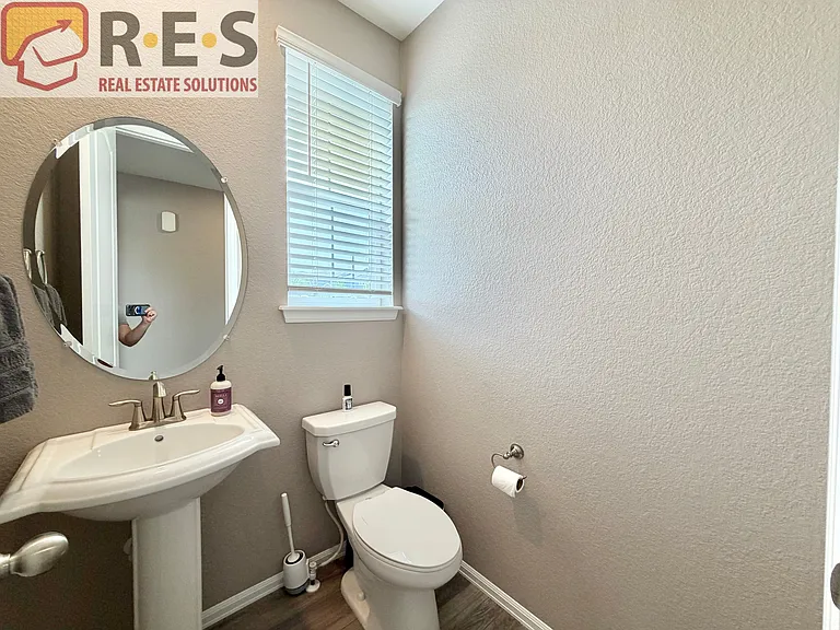 3260 Jonquil St — Photo 14
