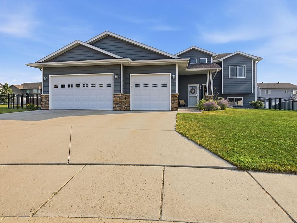 1st image of 200 Morning Glory Cir