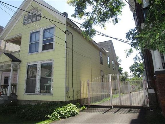 3rd image of 1549 Kemble St