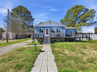 7 Freeman Dr, Poquoson, VA 23662