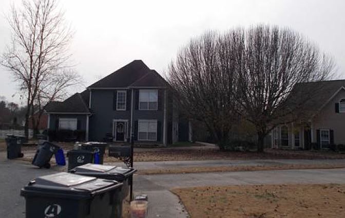 2nd image of 2217 Amberley Woods Ter