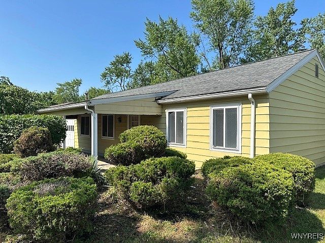 1st image of 454 Campus Dr