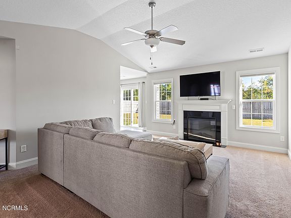 4th image of 280 Wood House Drive