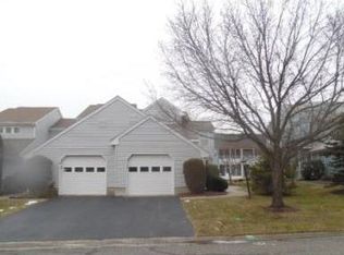 4A Rutherford Hayes Dr, Monroe Township, NJ 08831
