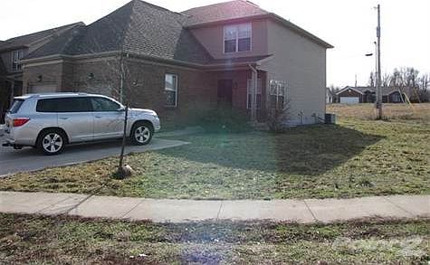 5th image of 104 Lowell Ct