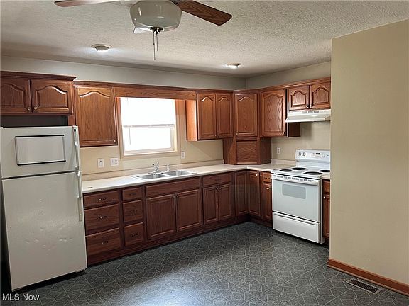 5th image of 2216 Hilliard Dr