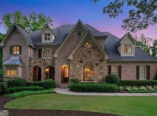 4304 Berkford Cir, Atlanta, GA