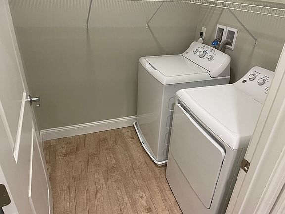 5th image of 27 Plains Rd #1B-1BA-845SQFT