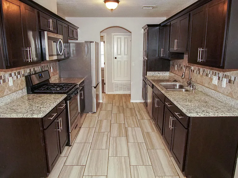 14816 Tierra Haven Ave — Photo 6