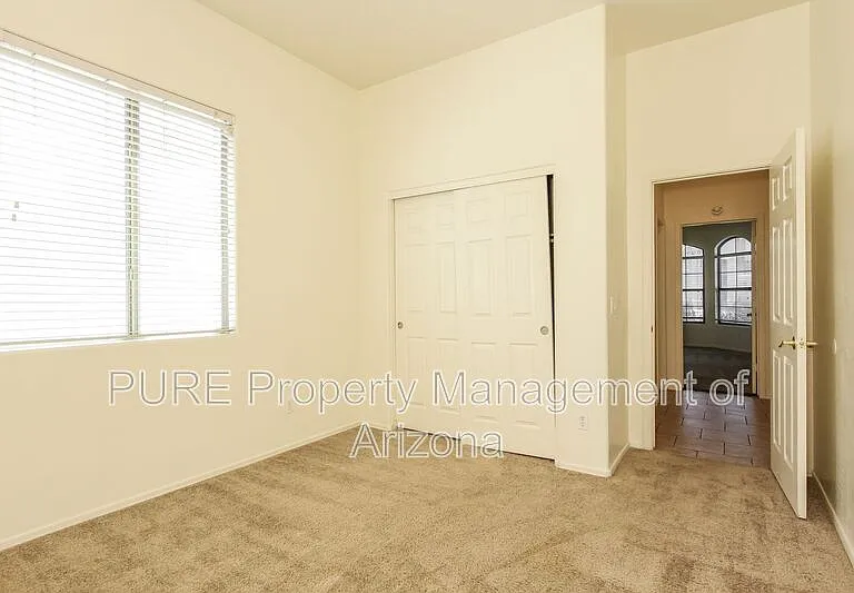 8752 W Frier Dr — Photo 10