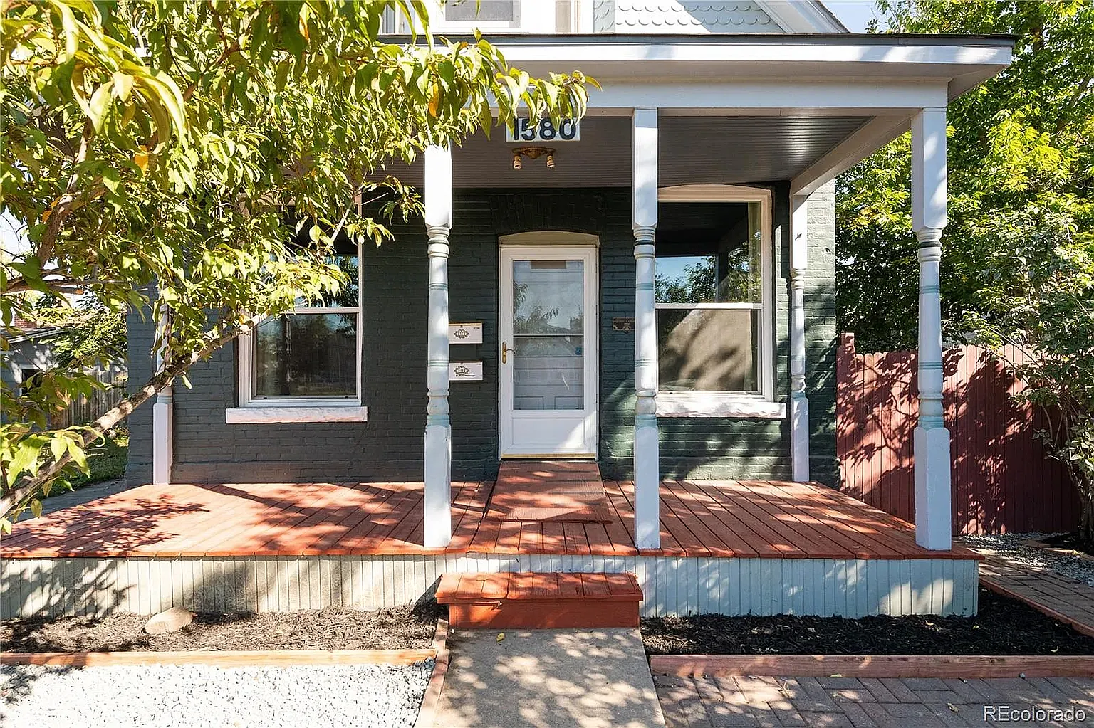 3 bed, 2.5 bath, 2384 sqft, $2,700 — Photo 1