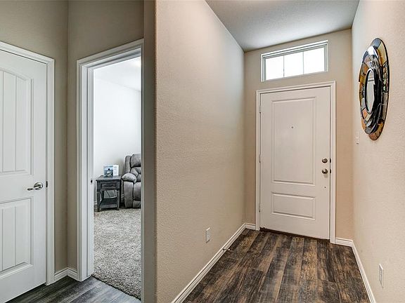 4th image of 2233 Barx Dr