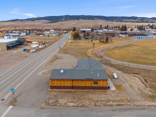 308 3rd Ave SW, White Sulphur Springs, MT 59645