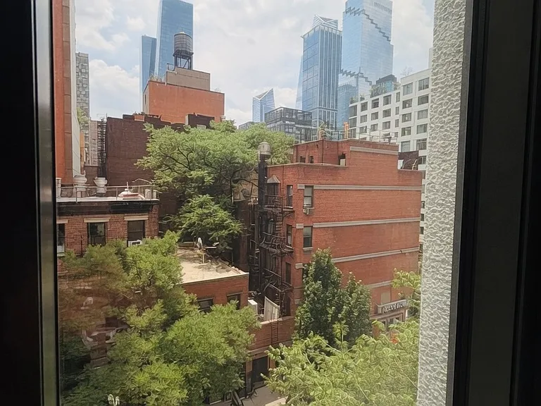 355 W 39th St #5B — Photo 14