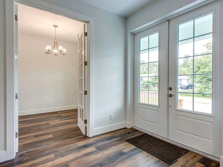 3074 Andrews Ave — Photo 3
