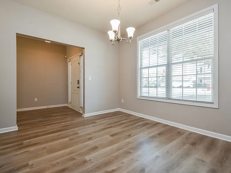 6933 Grand Hickory Dr — Photo 11