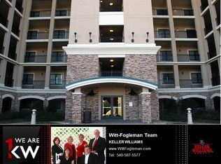 100 Bridgewater Pointe Pl UNIT 101, Moneta, VA 24121