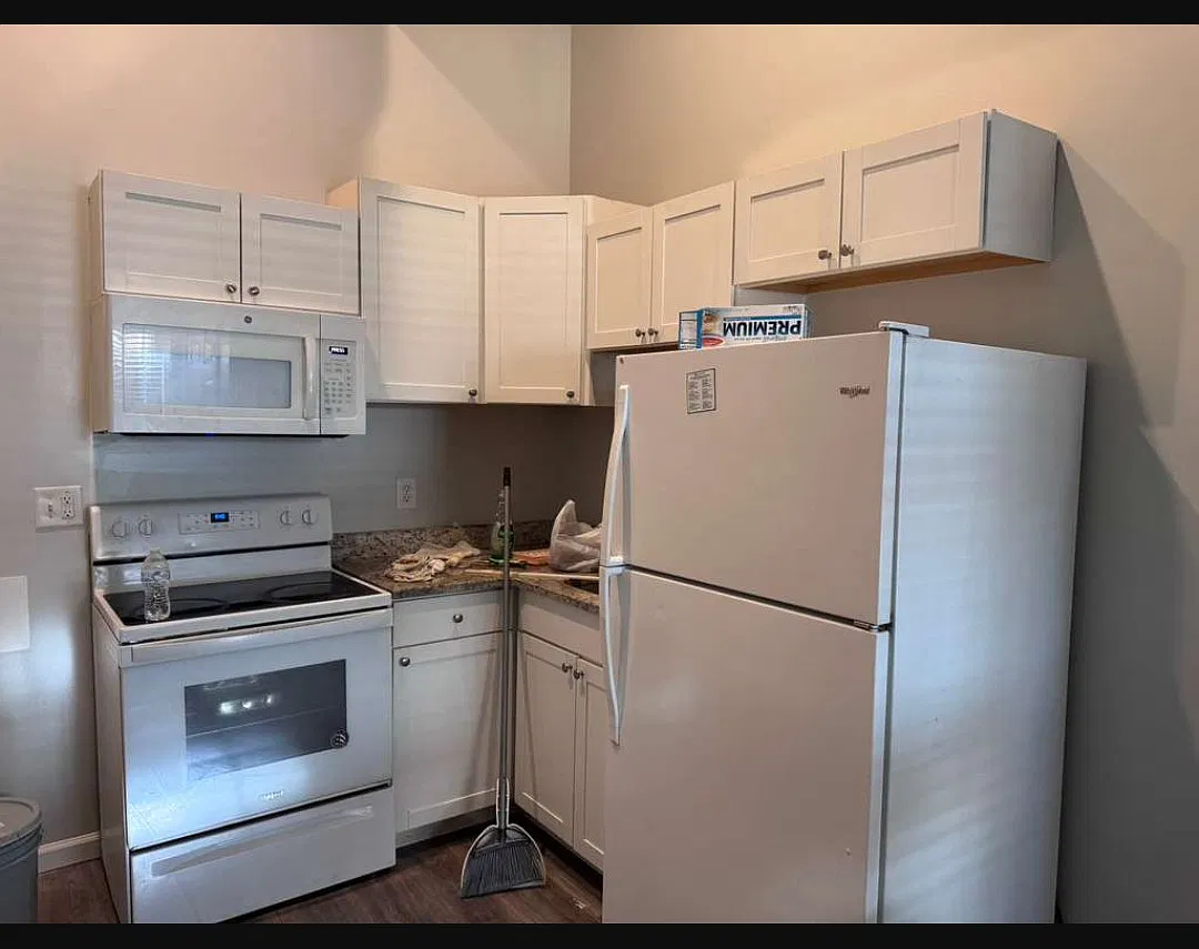 624 Washington St — Photo 2