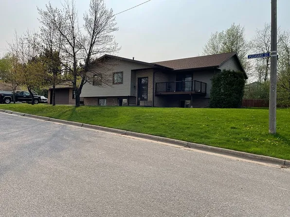 510 Pleasant St, Gilbert, MN 55741