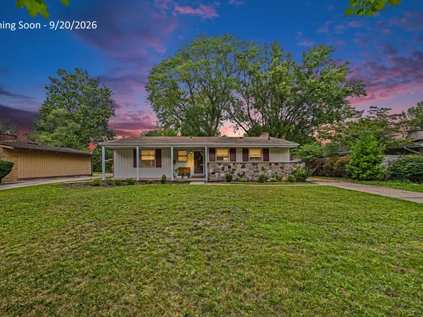 29567 Chelmsford Rd, Southfield, MI 48076