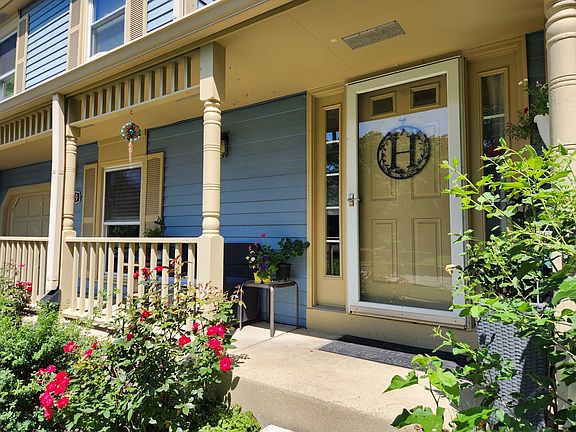 2nd image of 1349 Queensgreen Cir
