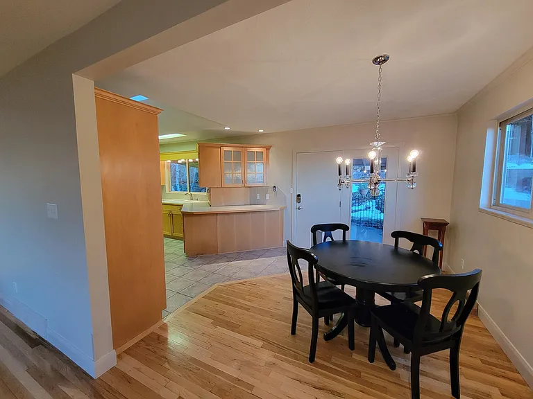 2179 S Belaire Dr E — Photo 10