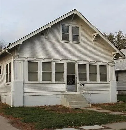 502 E Indiana Ave Photo 1
