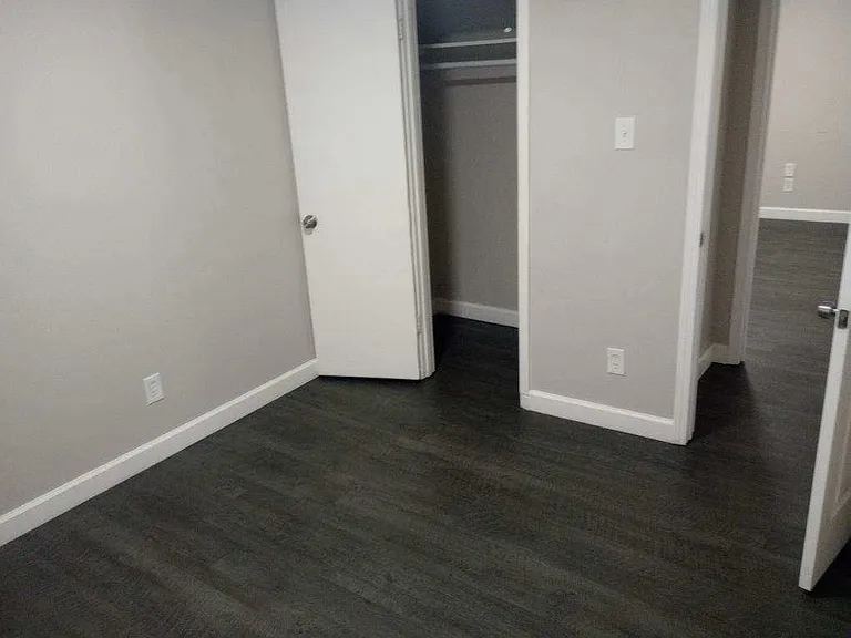 25 Kenwood Cres — Photo 7