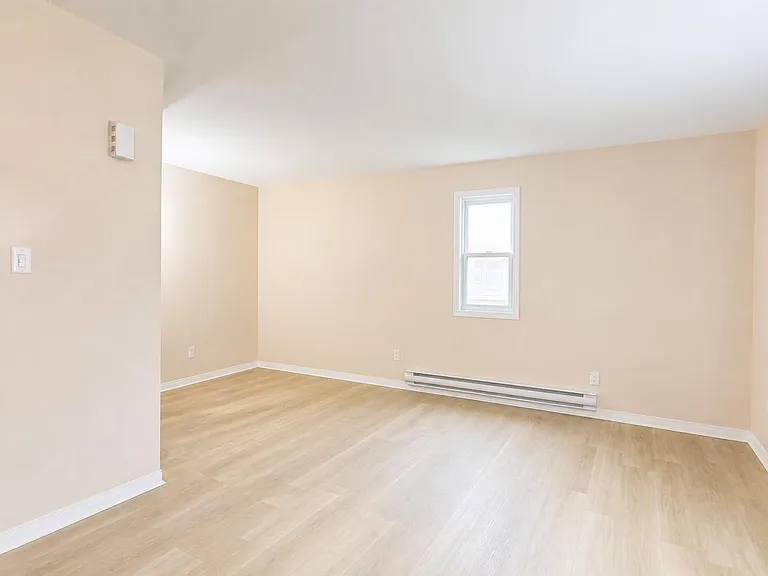 429 Bruce Ave #3 — Photo 3