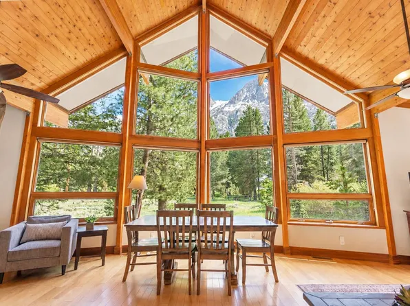 9 Silver Meadow Ln, June Lake, CA 93529