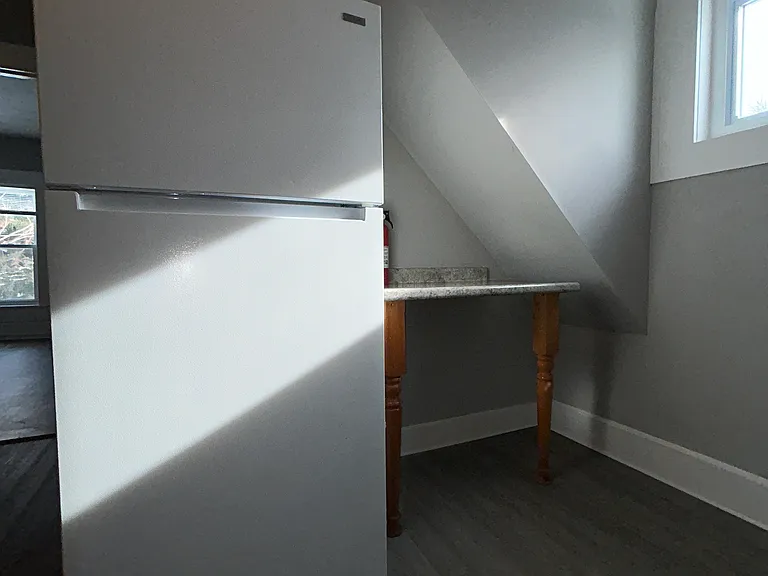 359 Belmont St #3 — Photo 3