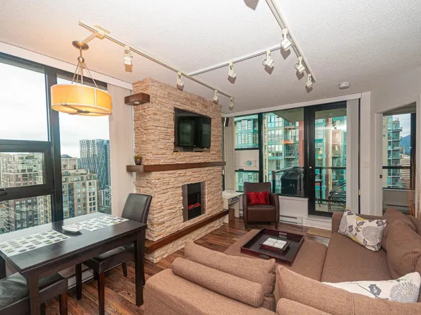 928 Homer St #2801, Vancouver, BC V6B 1T7