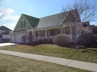 S234 S Mathewson Ln, Geneva, IL 60134