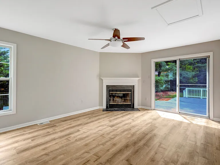 10929 Park Rd — Photo 13