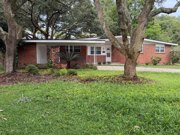 123 Gilmore Dr, Gulf Breeze, FL 32561