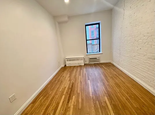 Rented by Oxford Property Group | media 1