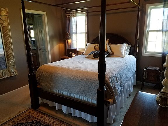 4th image of 1820 Mallard Ln #1820