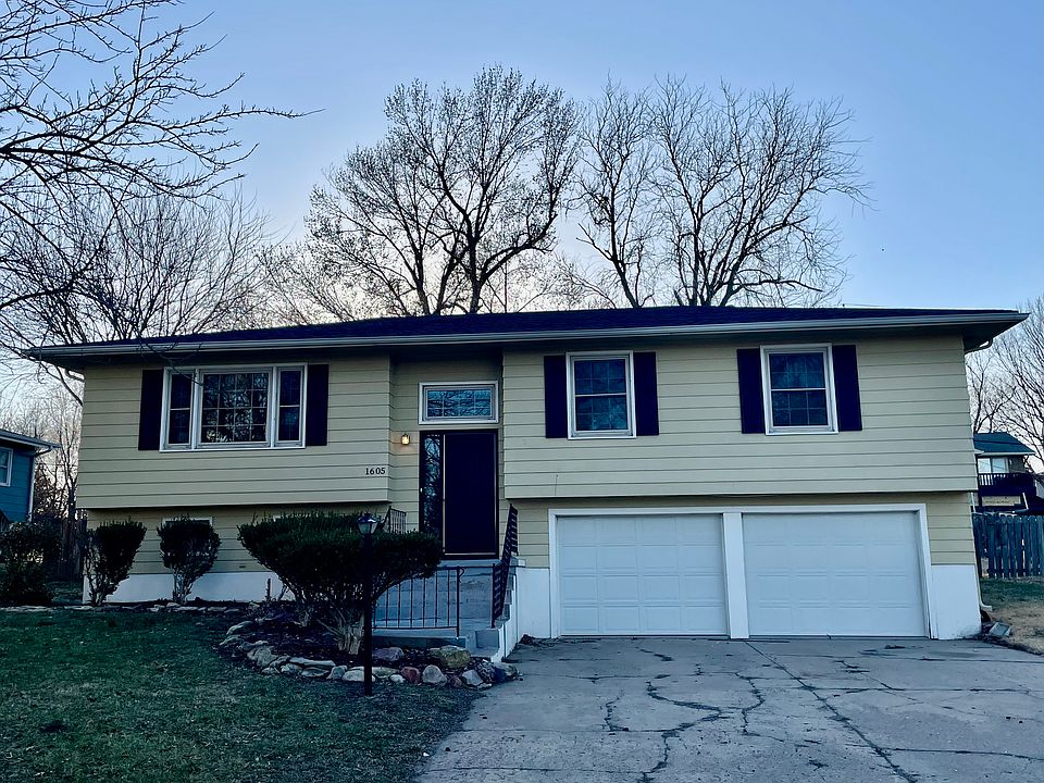 1st image of 1605 Cedar Crest Dr