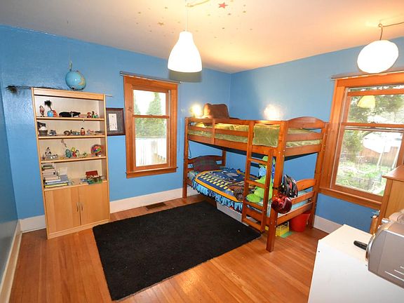 5th image of 11322 34th Ave NE