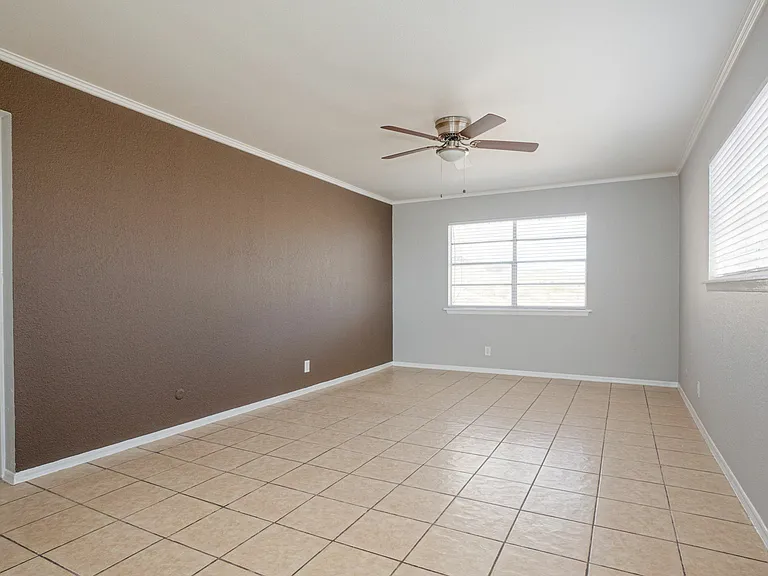 3313 Johnson Ave #16 — Photo 11