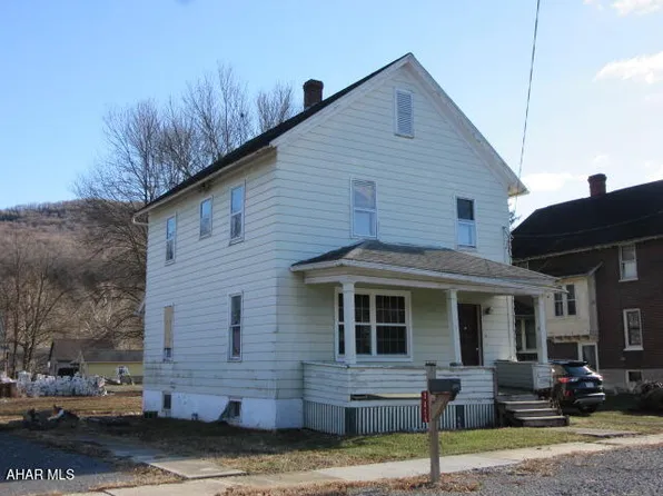 2674 Everett Rd, East Freedom, PA 16637