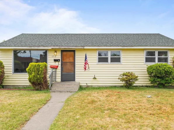 1712 N 16th Ave, Pasco, WA 99301
