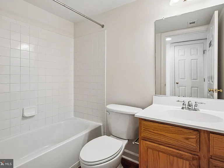 8082 Samuel Wallis St — Photo 17