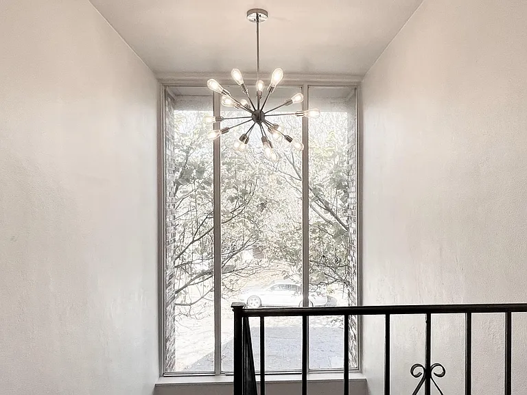 4250 Miami St #B2 — Photo 11
