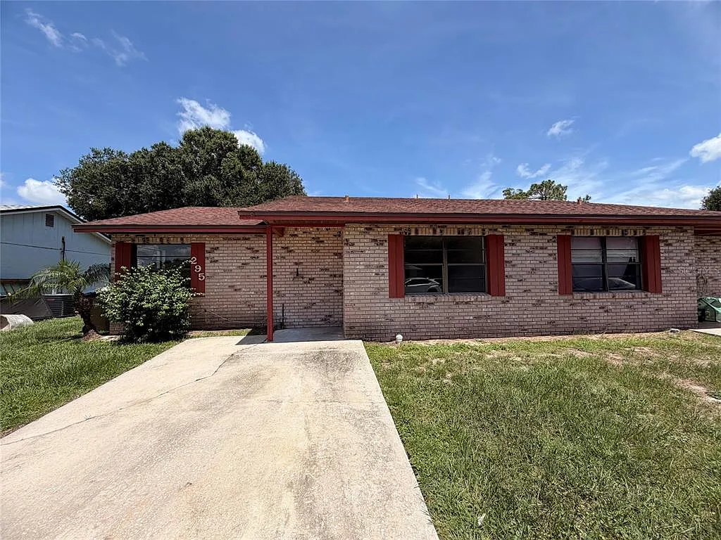 2 bed, 2.0 bath, 1323 sqft, $1,600 — Photo 2