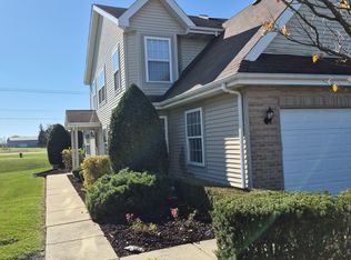 303 E Sunset Blvd, Beecher, IL 60401