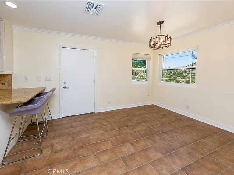 6401 Hubbard Rd — Photo 9