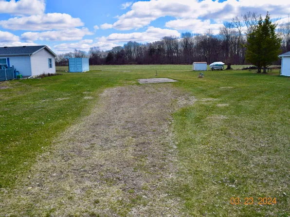 815 Williams Dr, Quincy, MI 49082