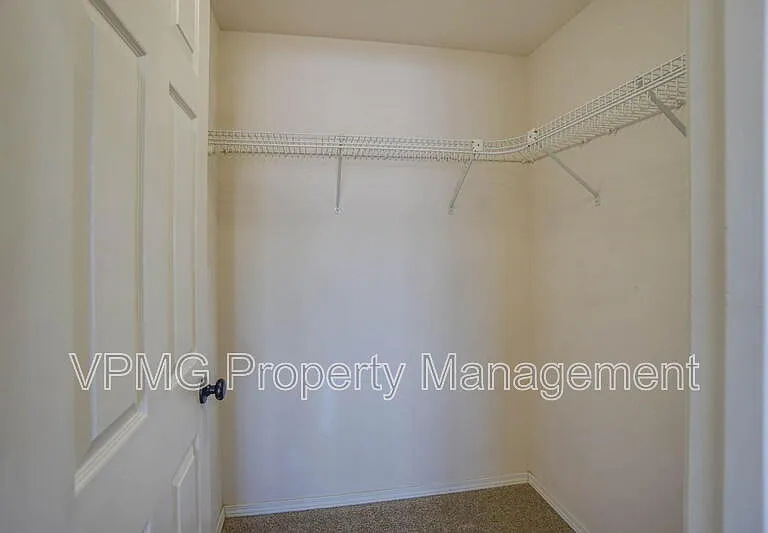 7205 NE 159th Ave — Photo 32